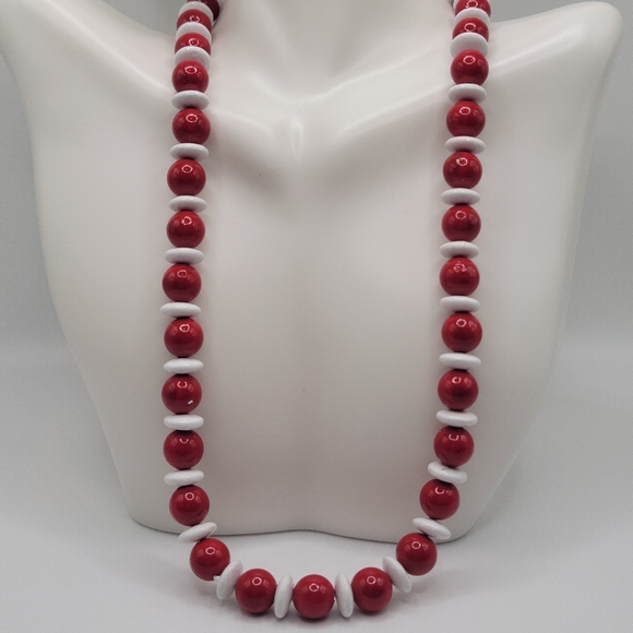 Vintage Style Necklace - Picture 4 of 4